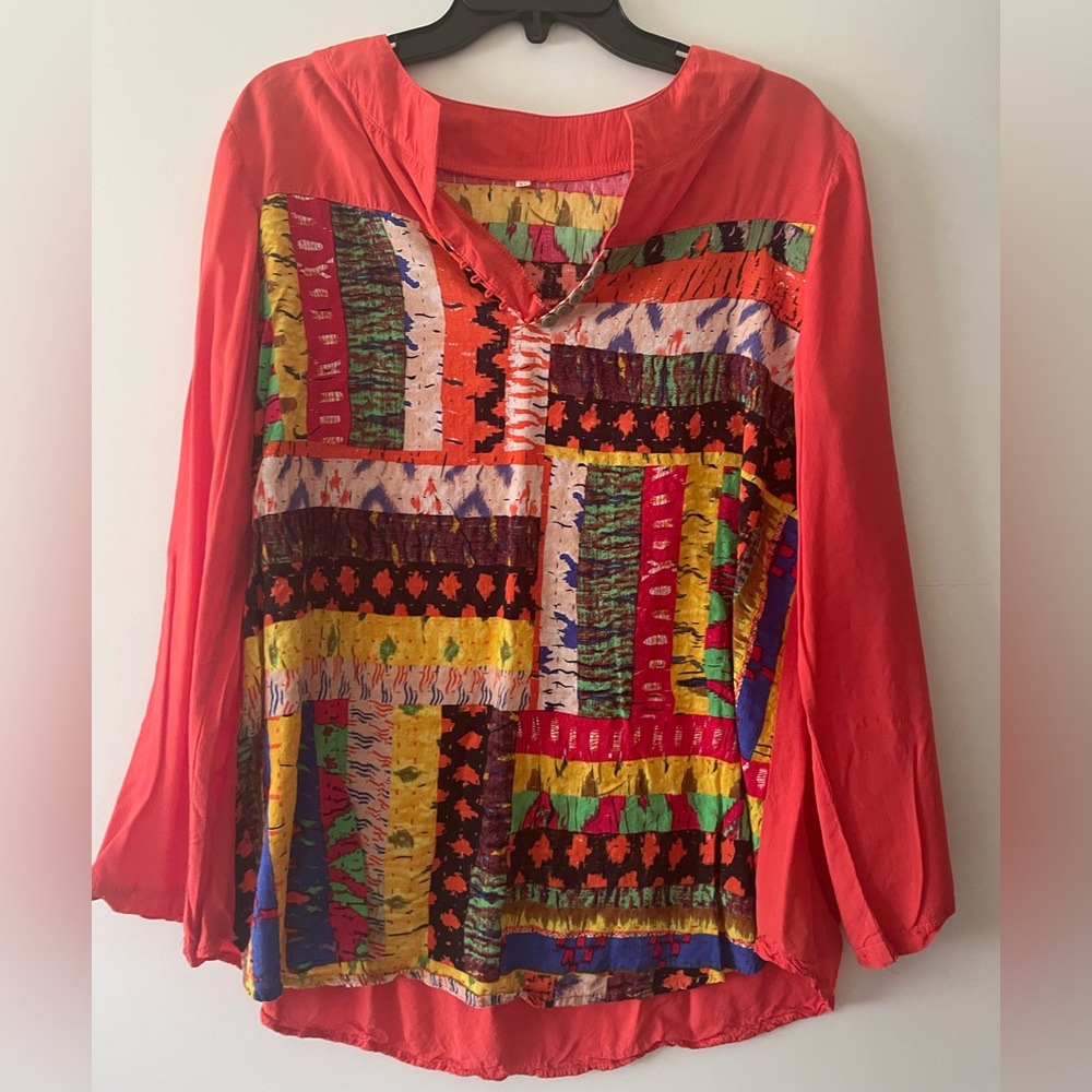 NWOT! Women’s bright colored tunic - XL